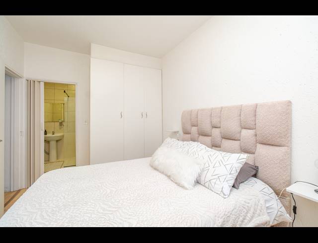2 BEDROOM APARTMENT FOR SALE IN BLACKHEATH